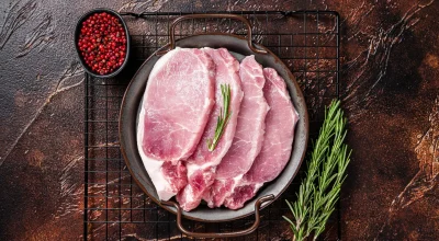 iStock / Imagem ilustrativa de bisteca de porco